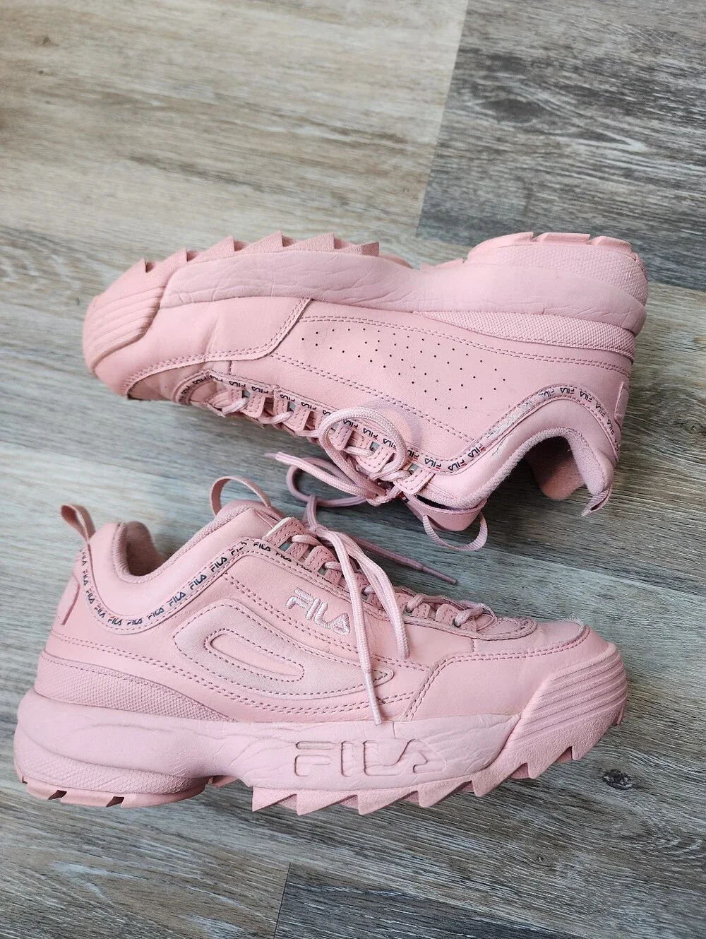Fila gently used
